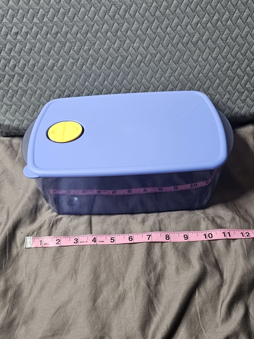 Tupperware Periwinkle Plastic Storage Container with Yellow Vent Lid